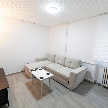 Arad City Center Comfortable Apartment ภายนอก รูปภาพ